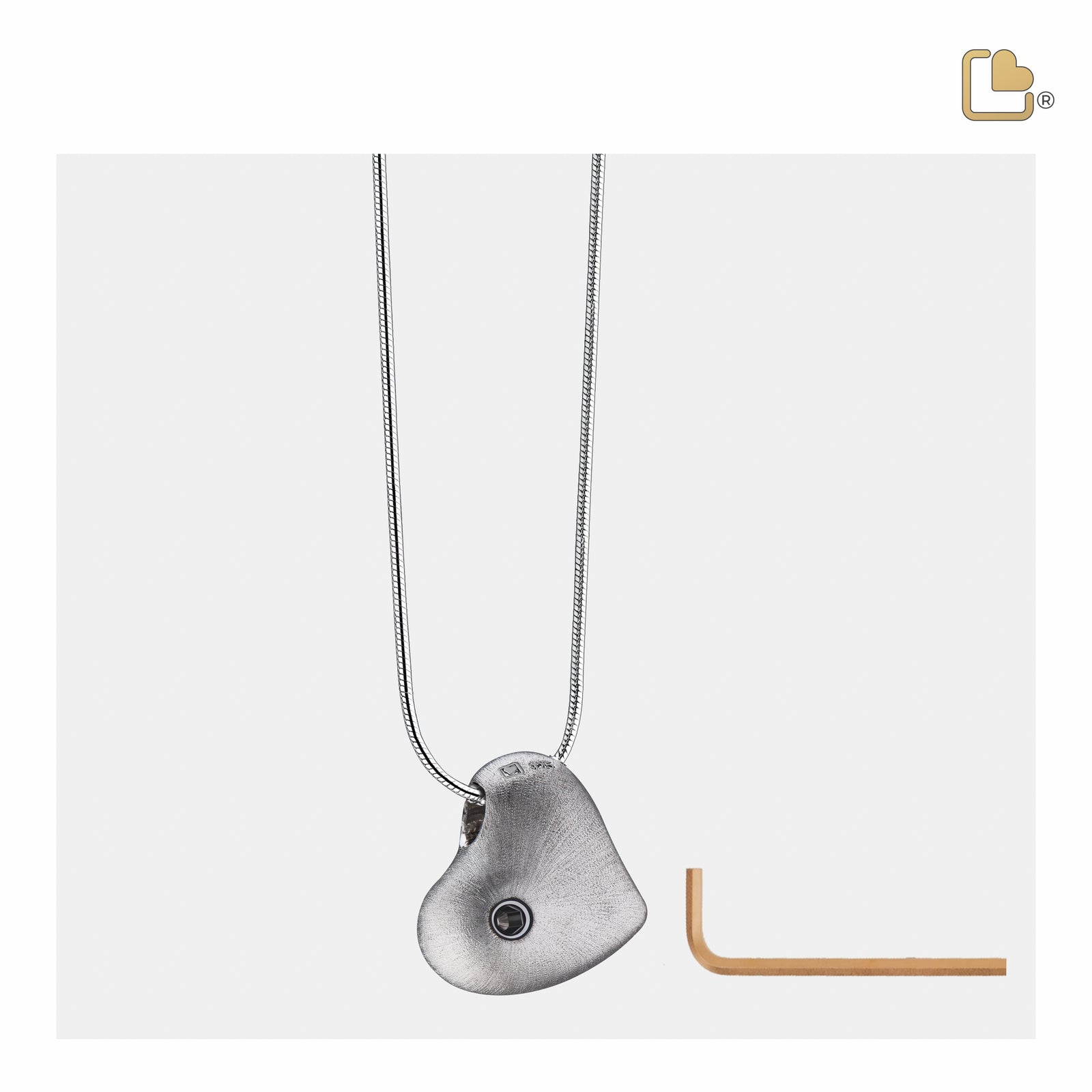PD1000 Leaning Heart Ashes Pendant Pol & Bru Silver