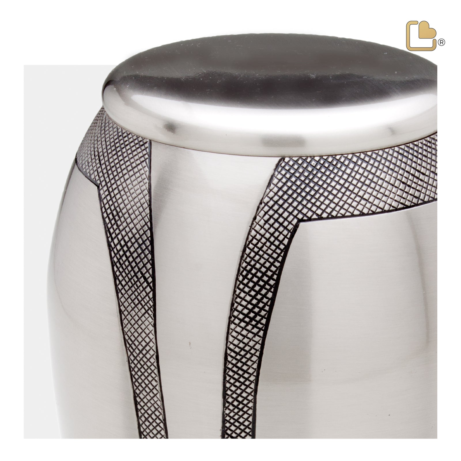 A505   Majestic Stripes Standard Adult Urn Bru Pewter