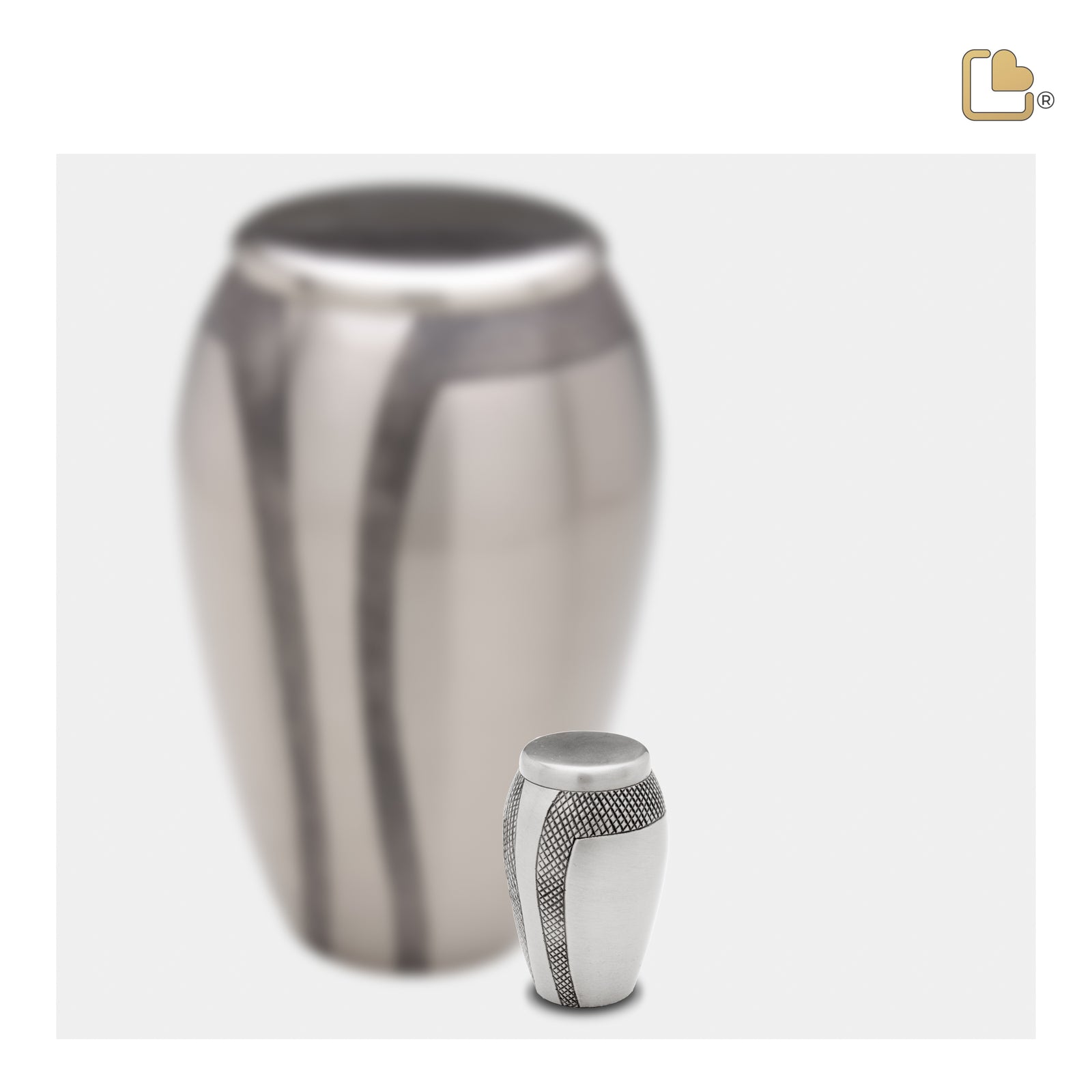 K505   Majestic Stripes Keepsake Urn Bru Pewter